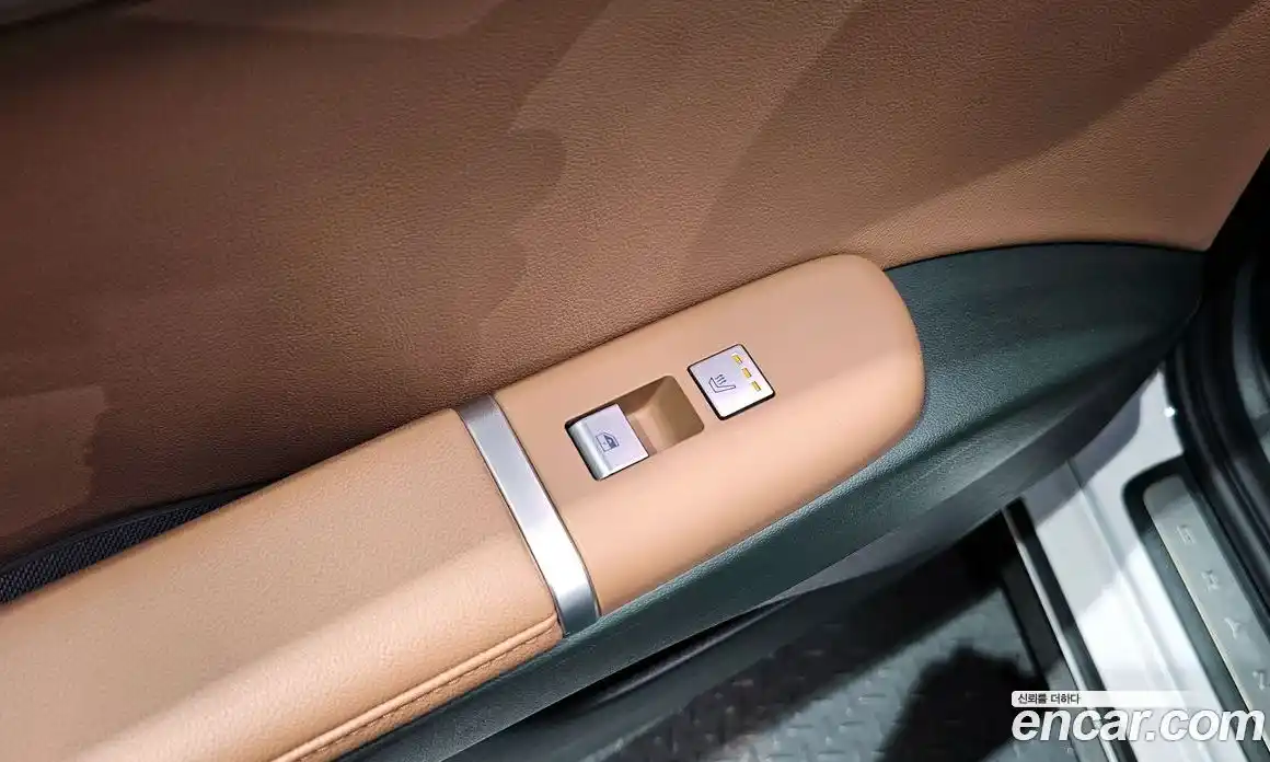 Hyundai Grandeur 2023 2.5 автомат (гидро), фото 22
