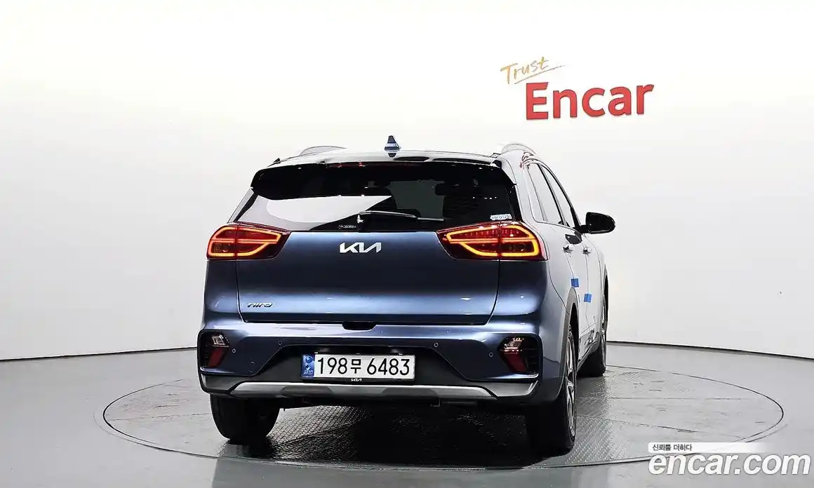 Kia Niro 2021 1.6 автомат (гидро), фото 4