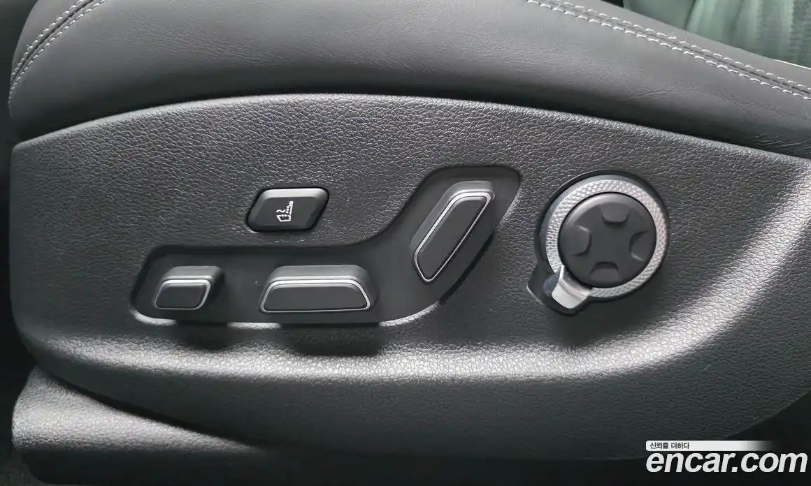 Genesis GV70 2023 3.5 гидро, фото 22