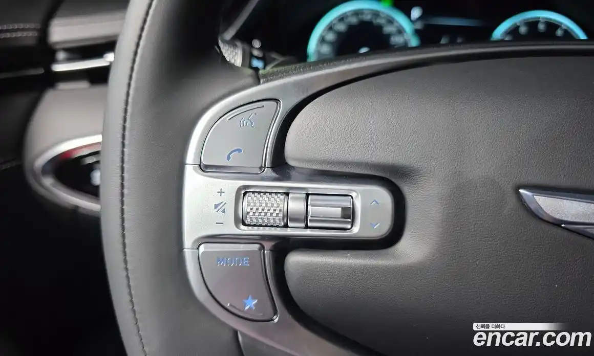 Genesis GV70 2023 3.5 гидро, фото 24