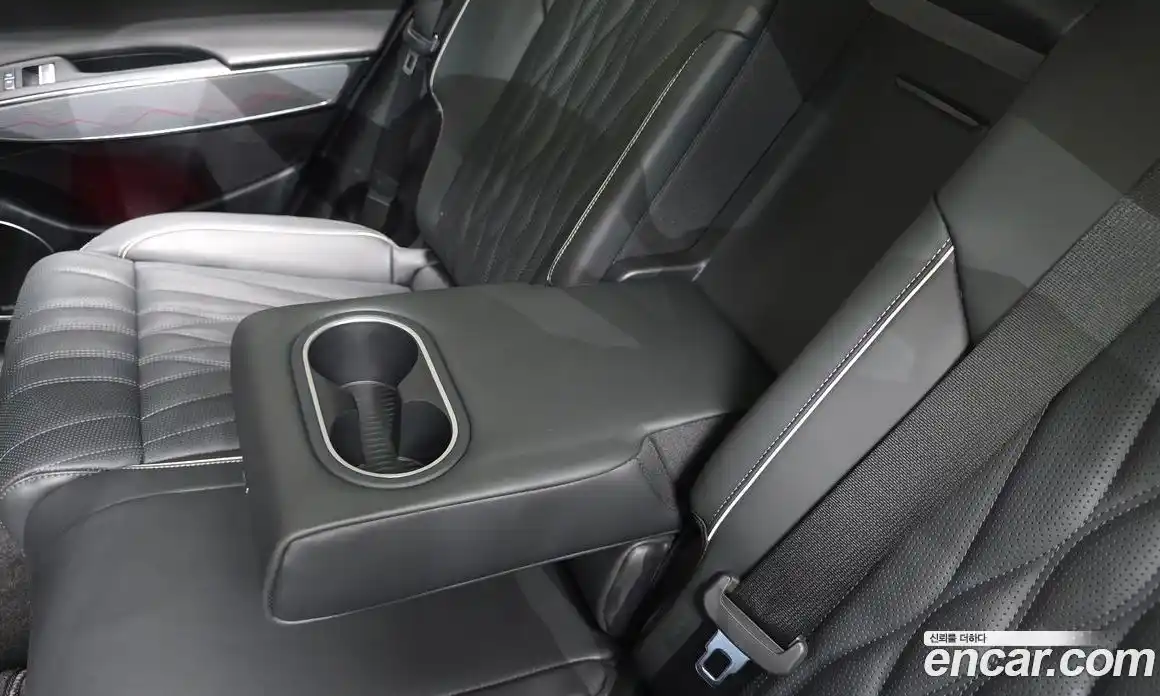 Genesis GV70 2023 3.5 гидро, фото 37
