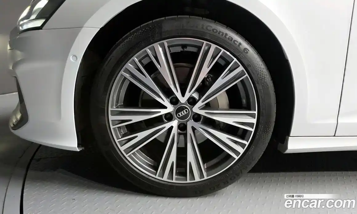 Audi A6 2023 2.0 гидро, фото 32