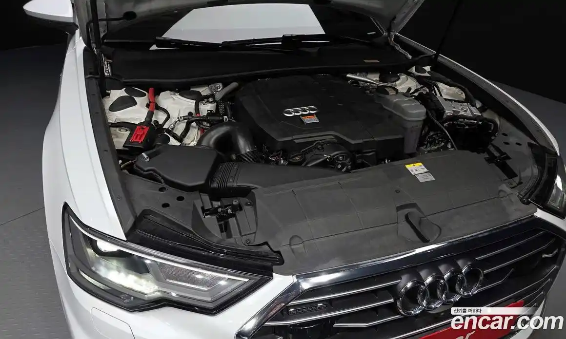 Audi A6 2023 2.0 гидро, фото 6