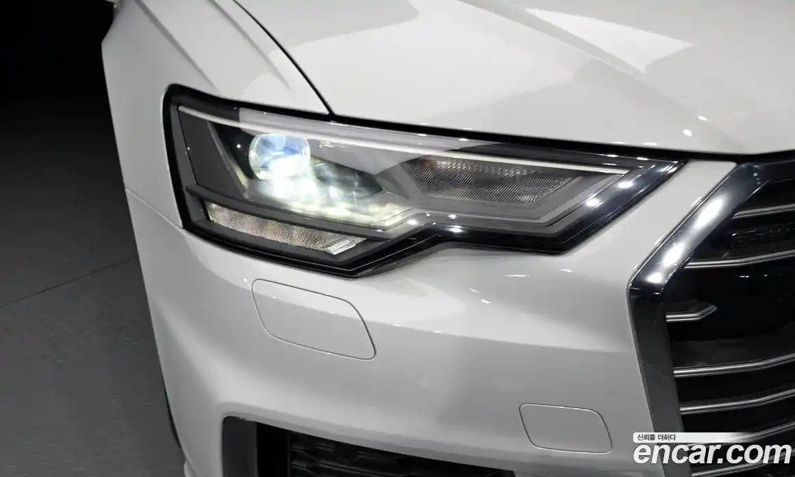 Audi A6 2023 2.0 гидро, фото 8