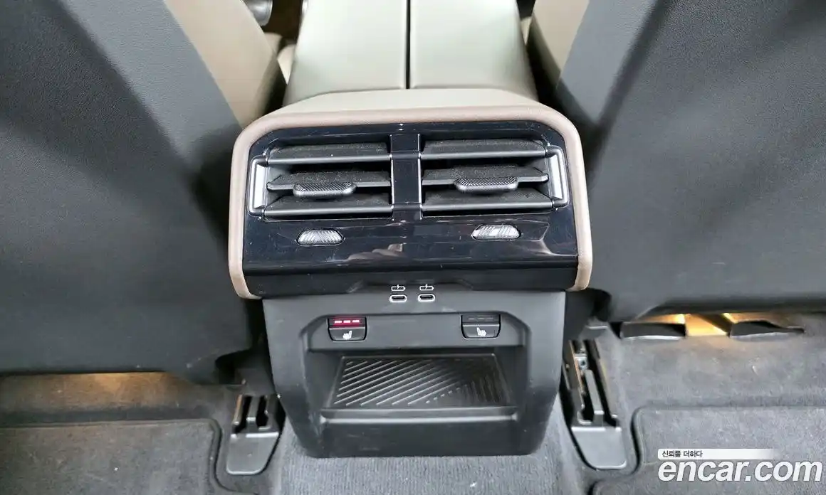 BMW 5-Series 2025 2.0 гидро, фото 24