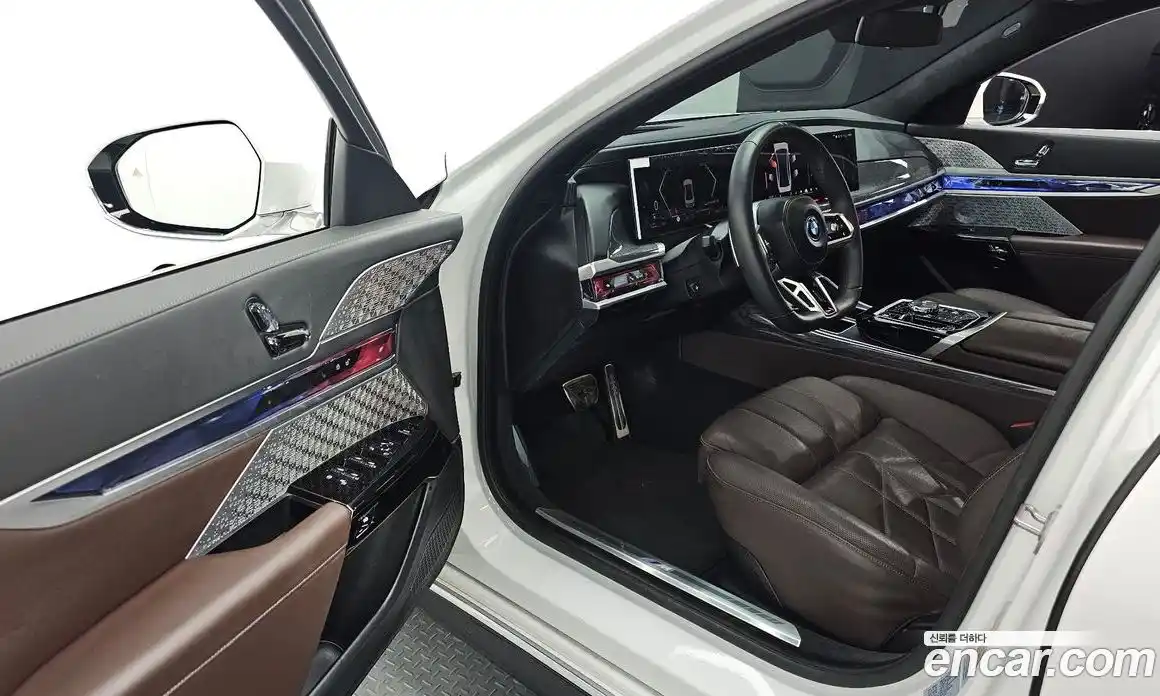 BMW 7 серия 2023 3.0 автомат (гидро), фото 17
