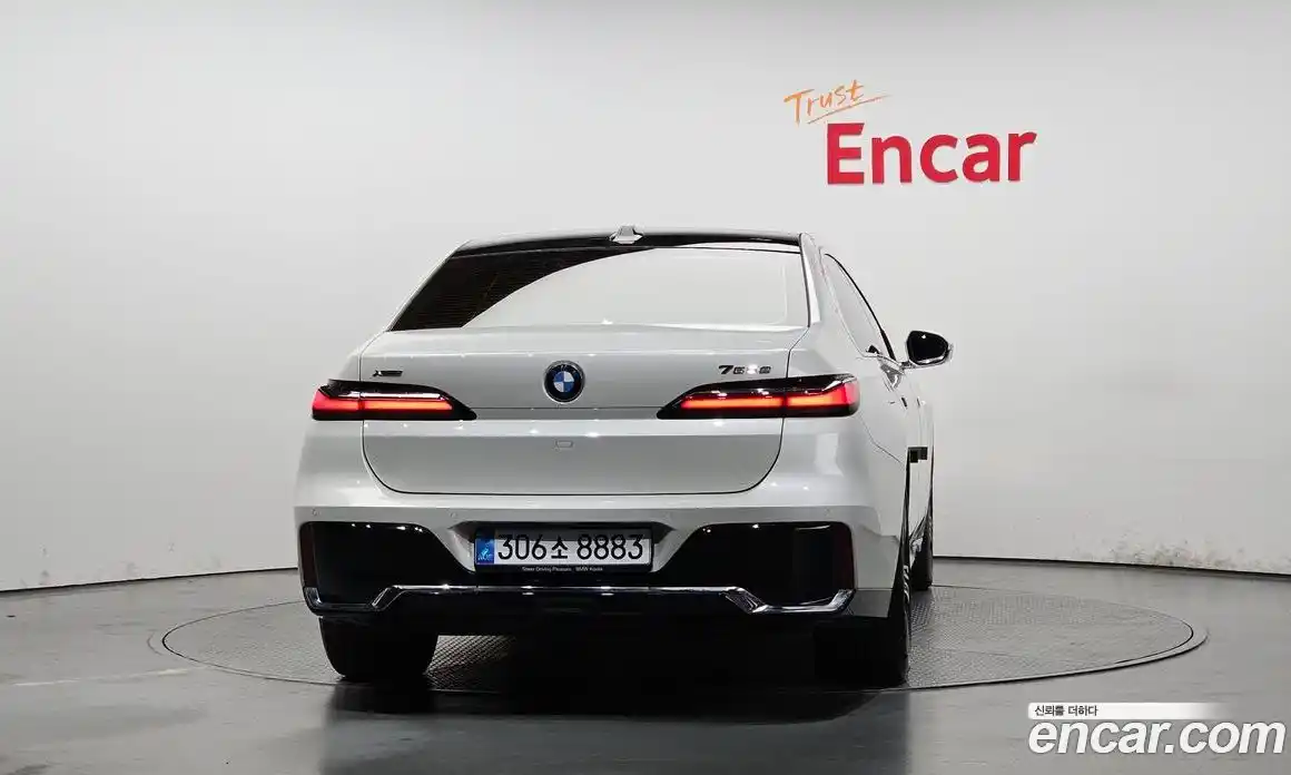 BMW 7 серия 2023 3.0 автомат (гидро), фото 4