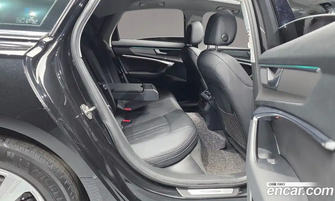 Audi A6 2021 2.0 автомат (гидро), фото 17