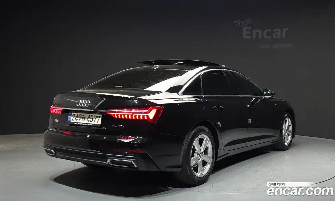 Audi A6 2021 2.0 автомат (гидро), фото 2