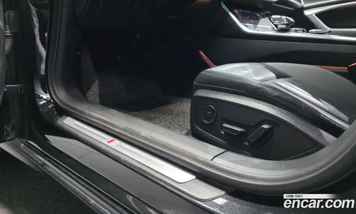 Audi A6 2021 2.0 автомат (гидро), фото 30