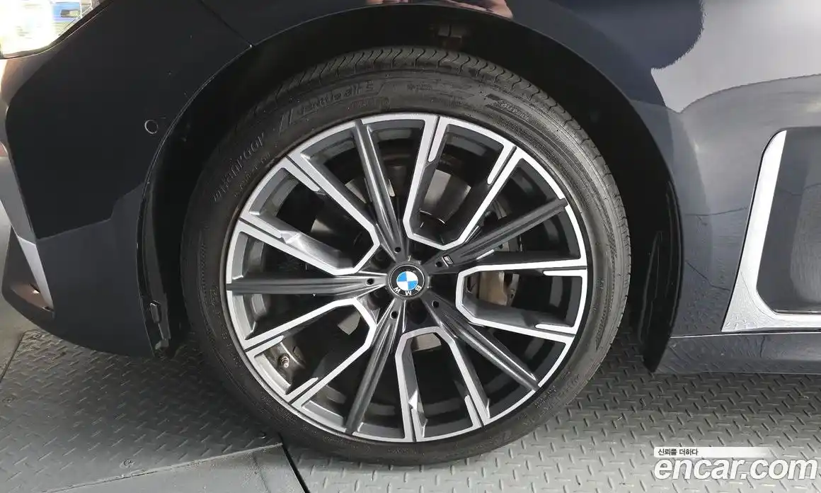 BMW 7 серия 2021 3.0 автомат (гидро), фото 4