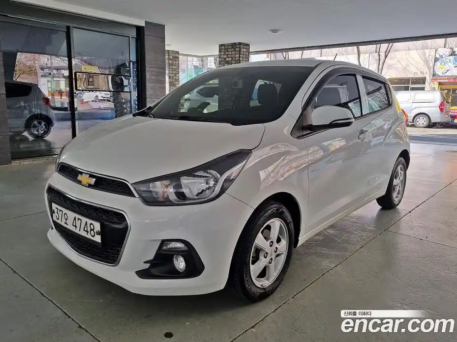 Chevrolet Spark 2017 1.0 гидро, фото 1