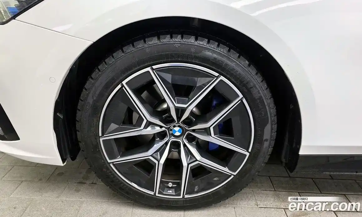 BMW 5-Series 2024 2.0 гидро, фото 5