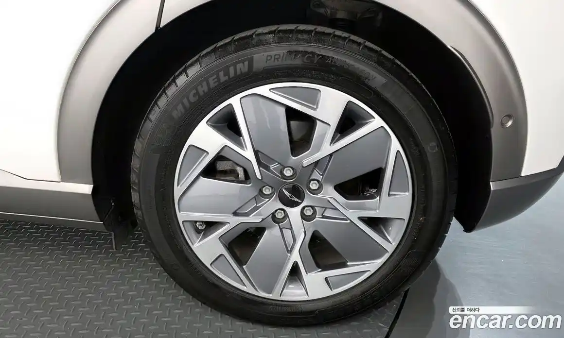 Genesis GV60 2022 0.1 гидро, фото 7