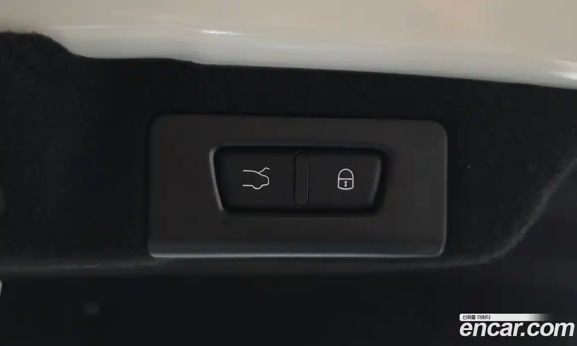 Maserati Quattroporte 2019 3.0 гидро, фото 33