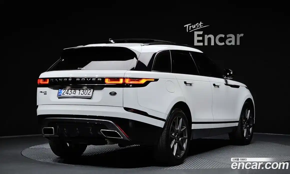 Land Rover Range Rover Velar 2022 3.0 автомат (гидро), фото 2