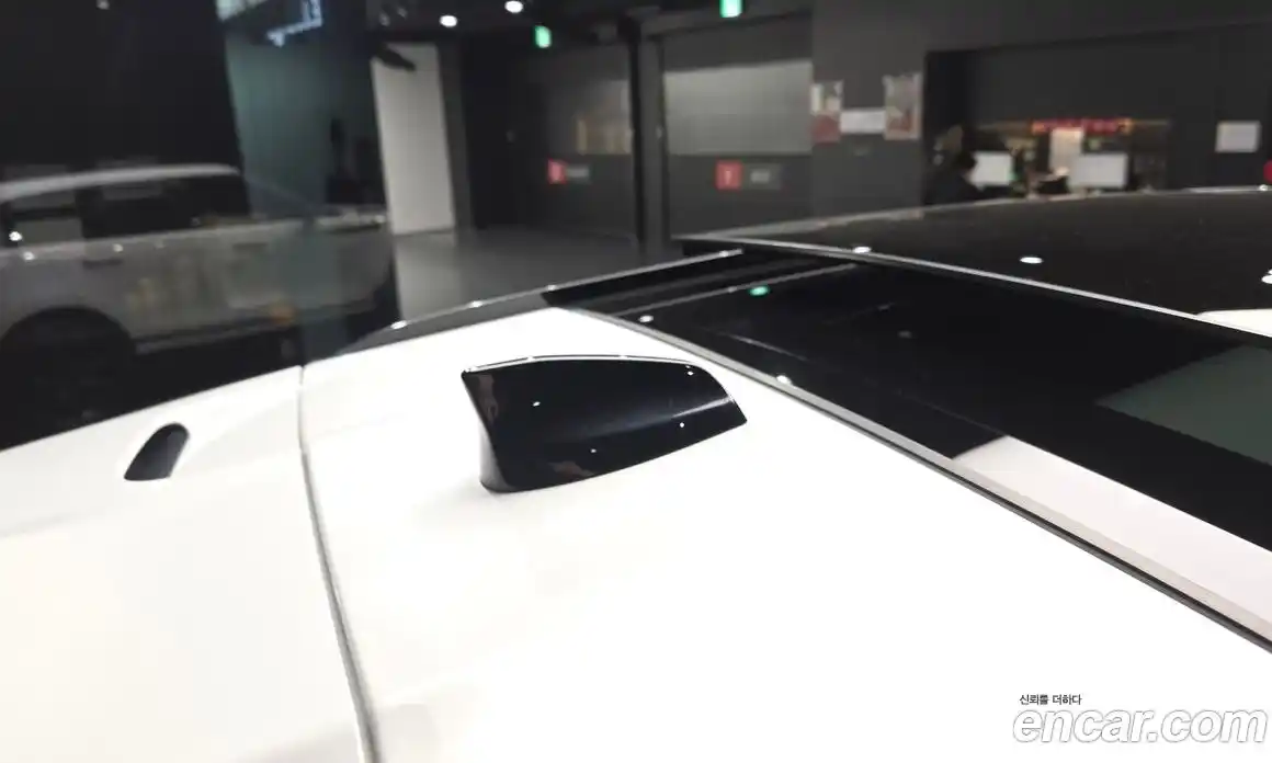 Land Rover Range Rover Velar 2022 3.0 автомат (гидро), фото 28
