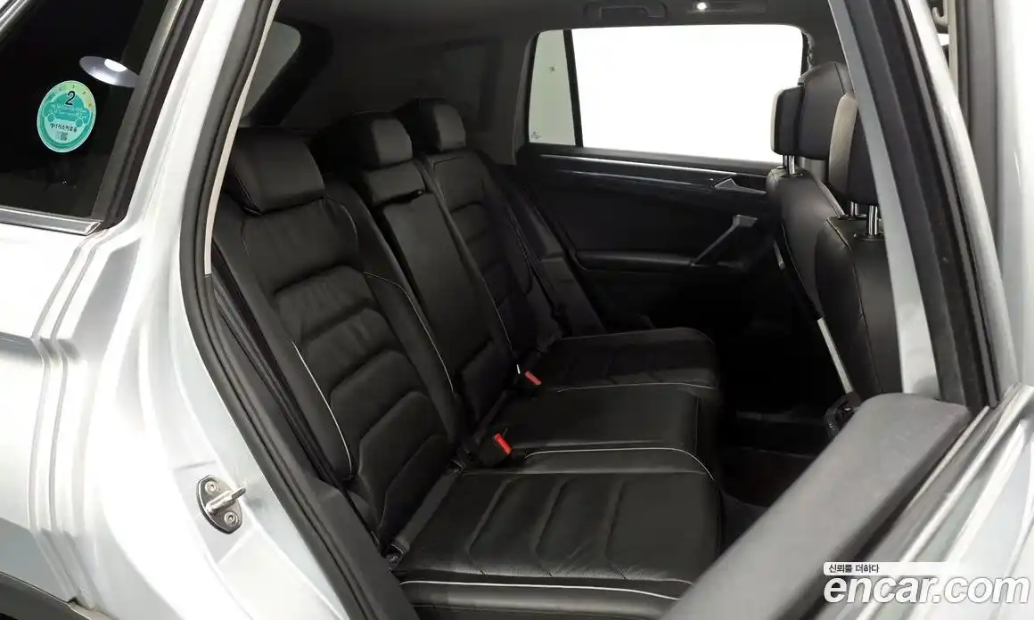 Volkswagen Tiguan 2018 2.0 автомат (гидро), фото 11