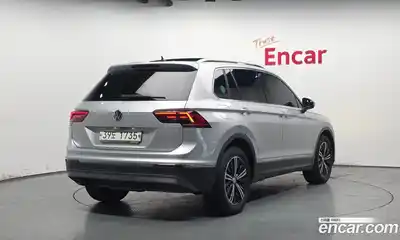 Volkswagen Tiguan 2018 2.0 автомат (гидро), миниатюра 2