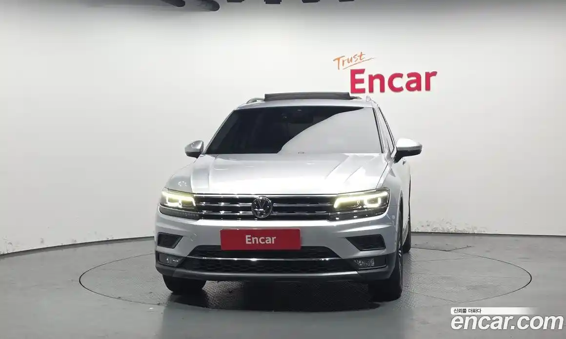 Volkswagen Tiguan 2018 2.0 автомат (гидро), фото 3