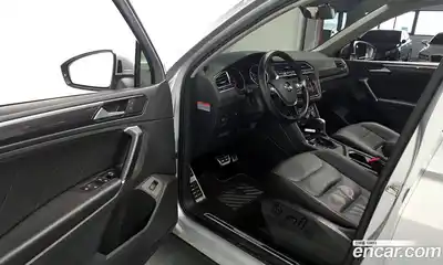 Volkswagen Tiguan 2018 2.0 автомат (гидро), миниатюра 10