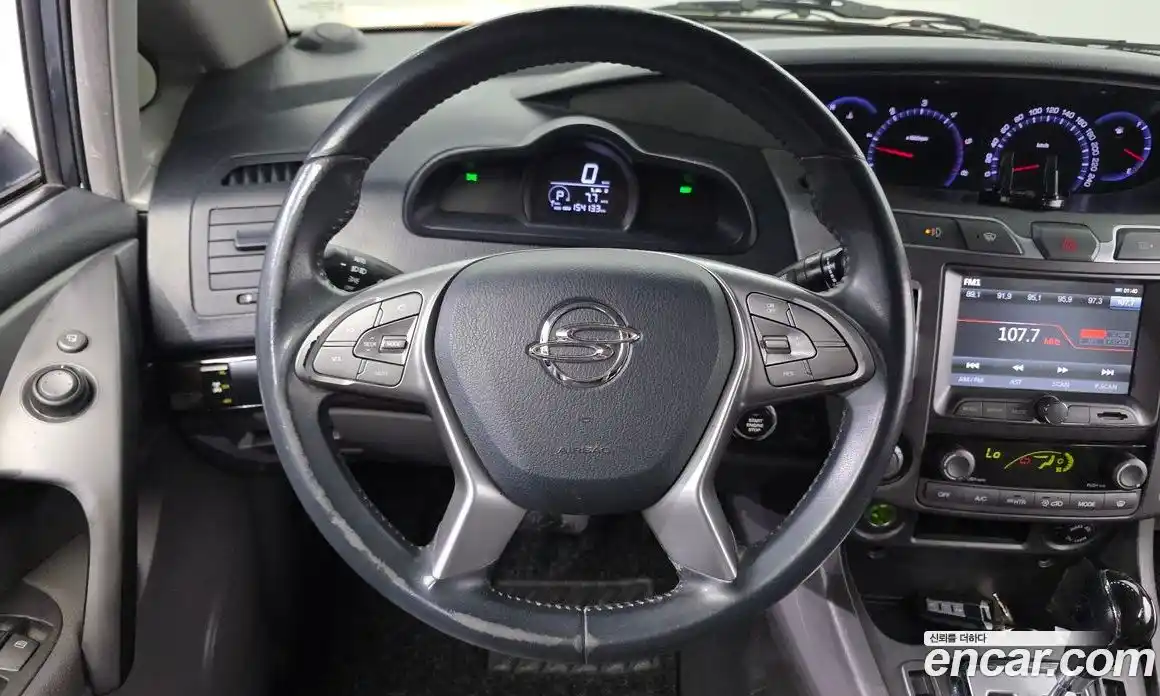 SsangYong Korando 2015 2.2 автомат (гидро), фото 15