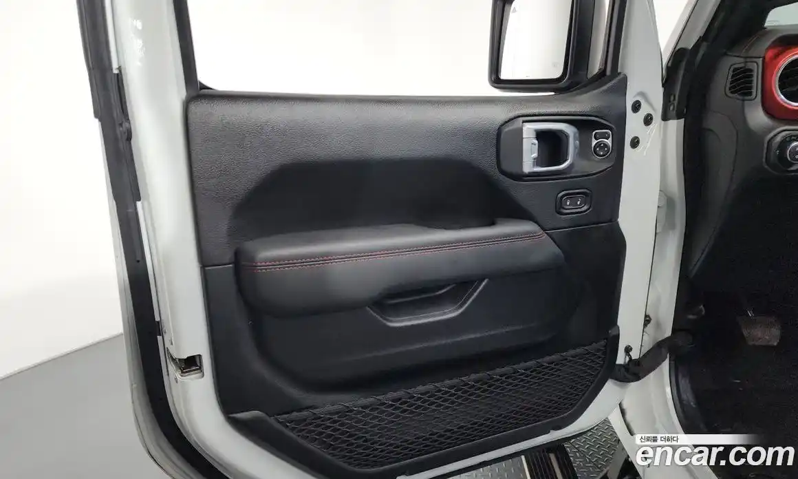 Jeep Wrangler 2021 2.0 автомат (гидро), фото 14