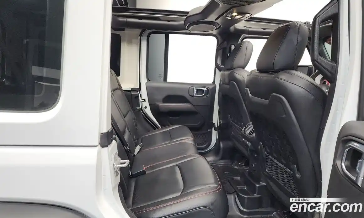 Jeep Wrangler 2021 2.0 автомат (гидро), фото 18
