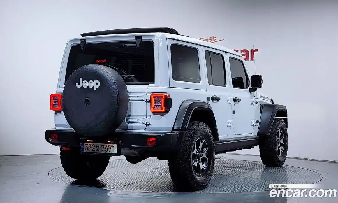 Jeep Wrangler 2021 2.0 автомат (гидро), фото 2