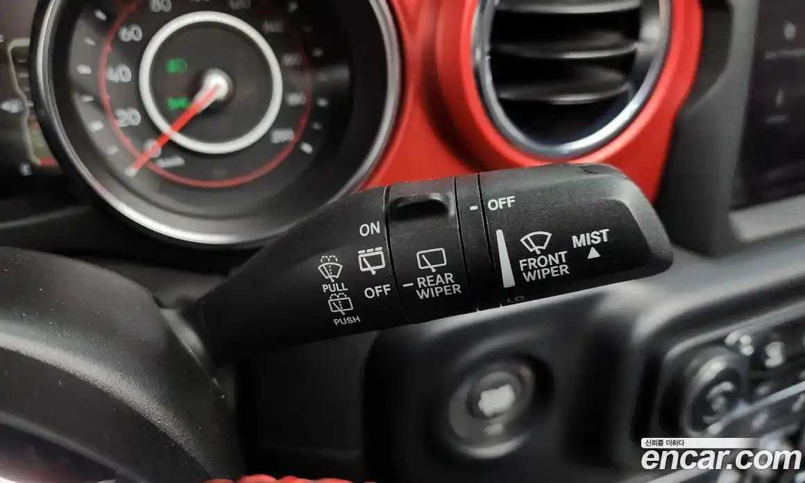 Jeep Wrangler 2021 2.0 автомат (гидро), фото 30