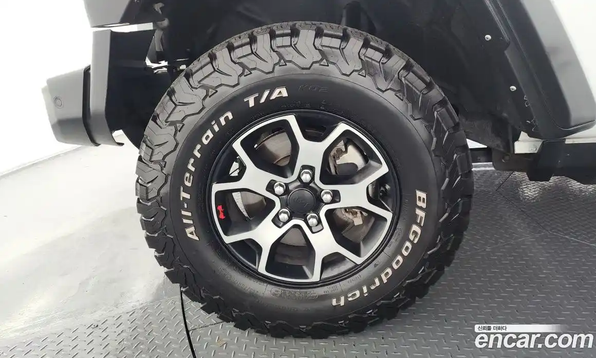 Jeep Wrangler 2021 2.0 автомат (гидро), фото 5