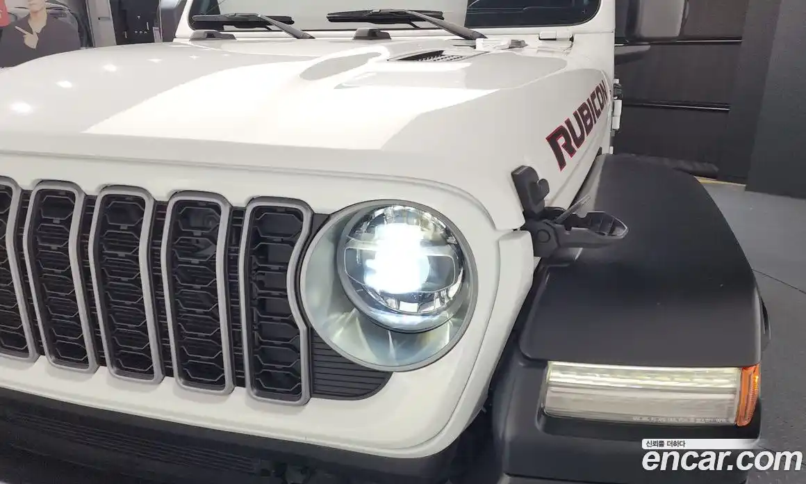 Jeep Wrangler 2021 2.0 автомат (гидро), фото 8