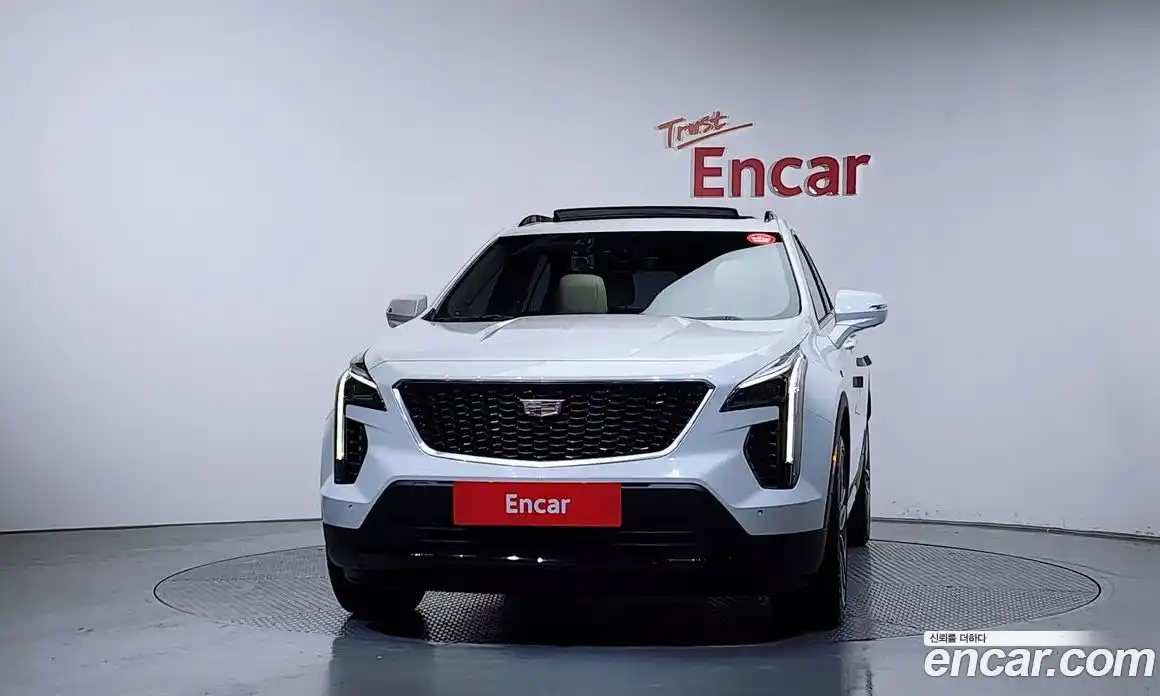 Cadillac XT4 2022 2.0 гидро, фото 3