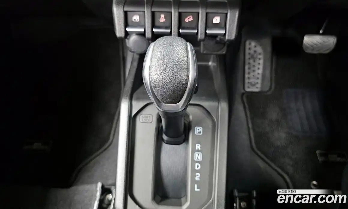 Suzuki Jimny 2023 1.5 автомат (гидро), фото 12