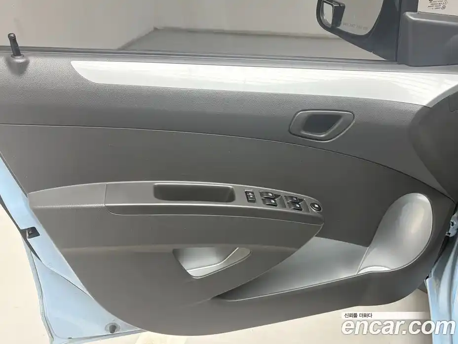 Chevrolet Spark 2014 1.0 автомат (гидро), фото 13