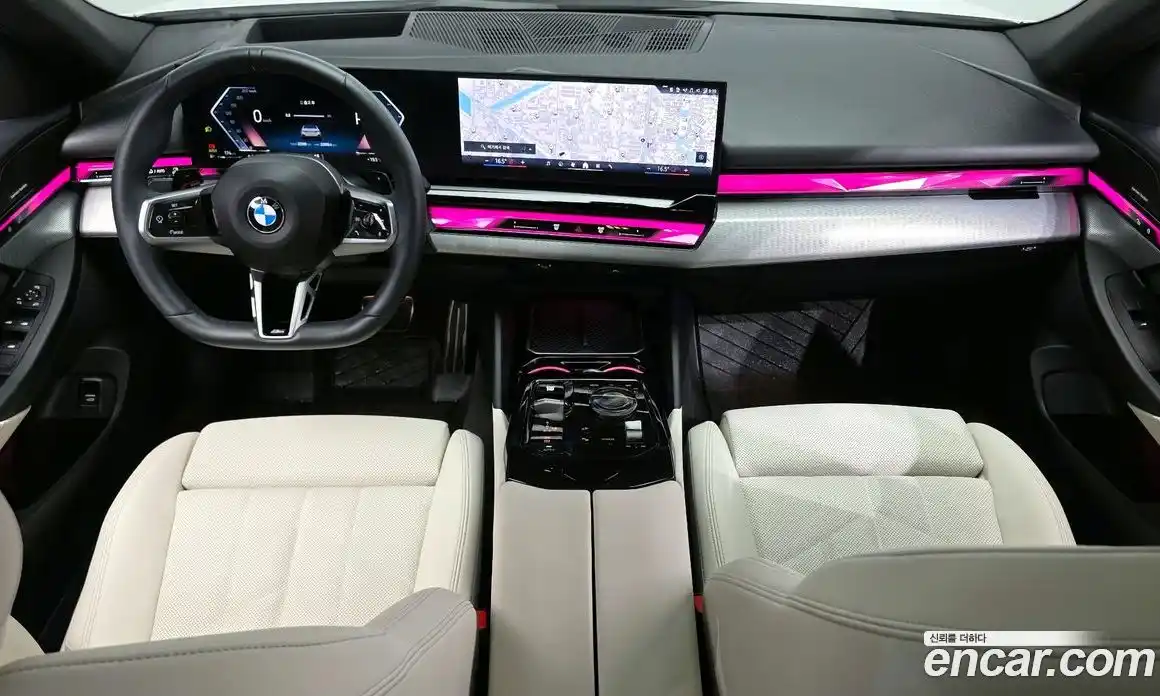 BMW 5-Series 2025 2.0 гидро, фото 7
