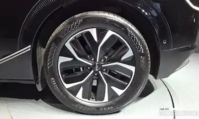 Kia EV6 2023 0.1 гидро, миниатюра 7