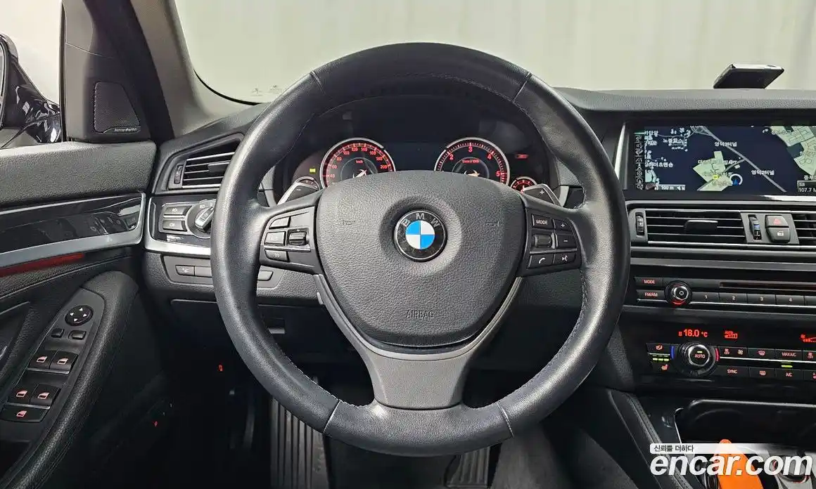 BMW 5-Series 2016 3.0 гидро, фото 13