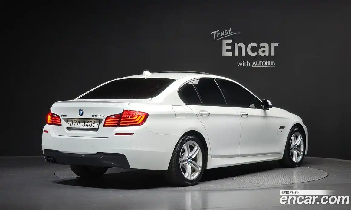 BMW 5-Series 2016 3.0 гидро, фото 2