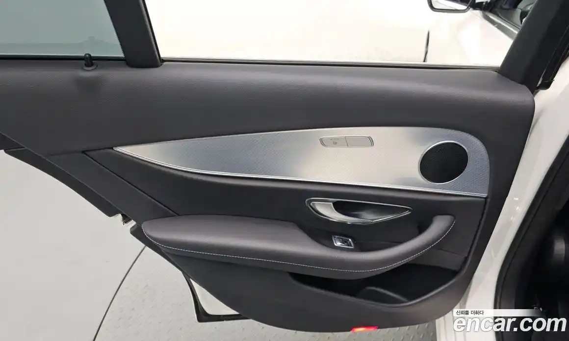 Mercedes-Benz E-Class 2020 2.0 автомат (гидро), фото 15