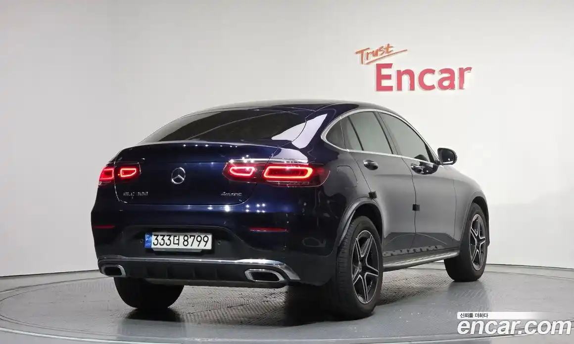 Mercedes-Benz GLC-Class 2022 2.0 автомат (гидро), фото 2