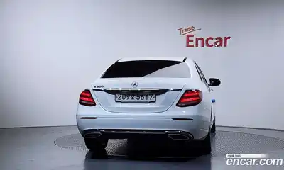Mercedes-Benz E-Class 2018 2.0 автомат (гидро), миниатюра 4