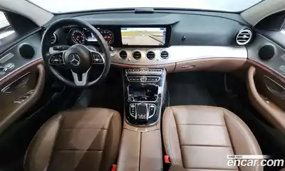 Mercedes-Benz E-Class 2018 2.0 автомат (гидро), миниатюра 10