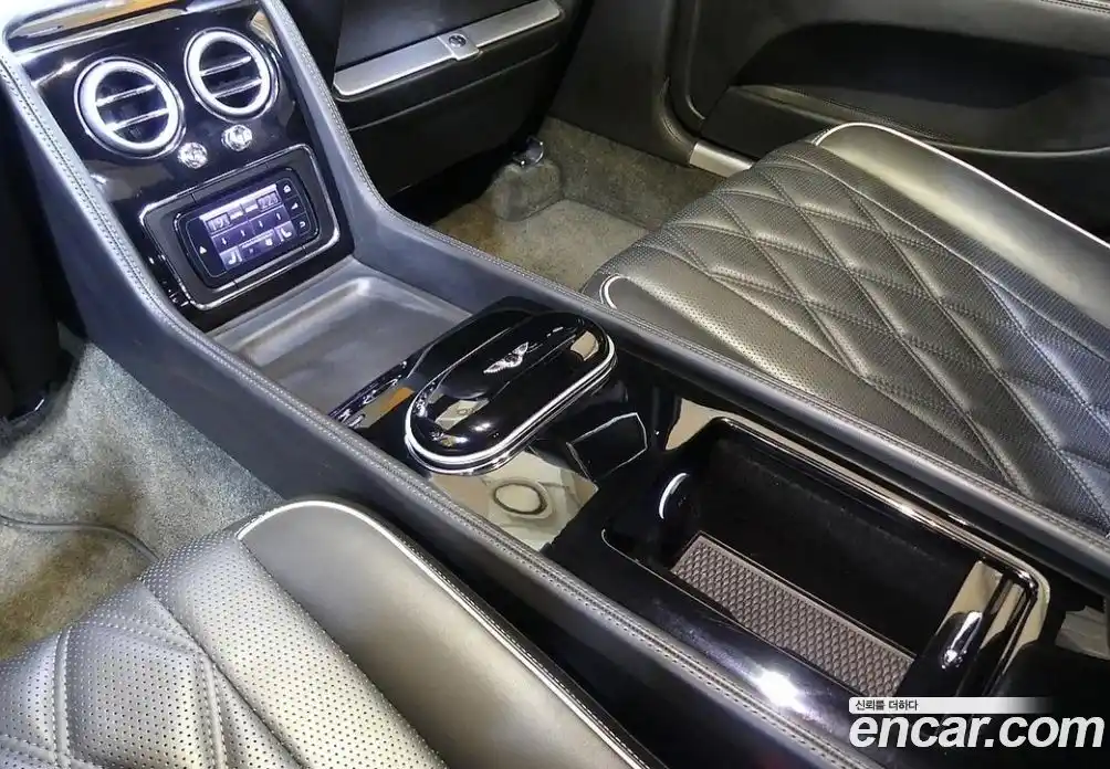 Bentley Flying Spur 2016 6.0 гидро, фото 16
