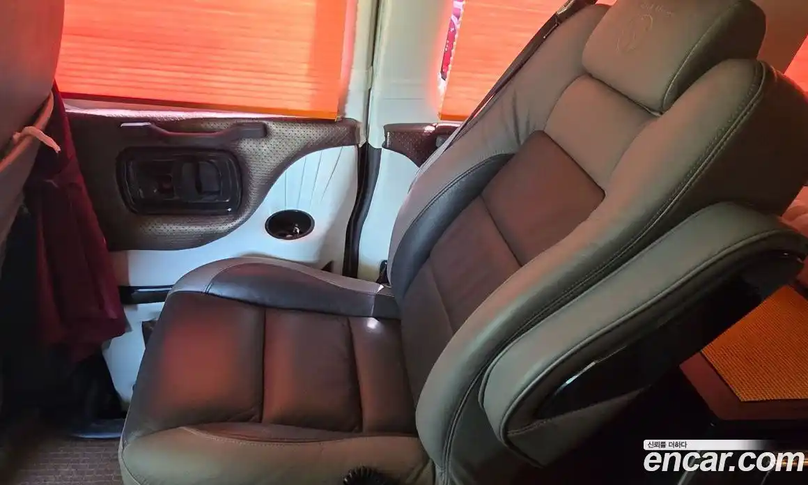Chevrolet Express Van 2009 6.0 автомат (гидро), фото 11