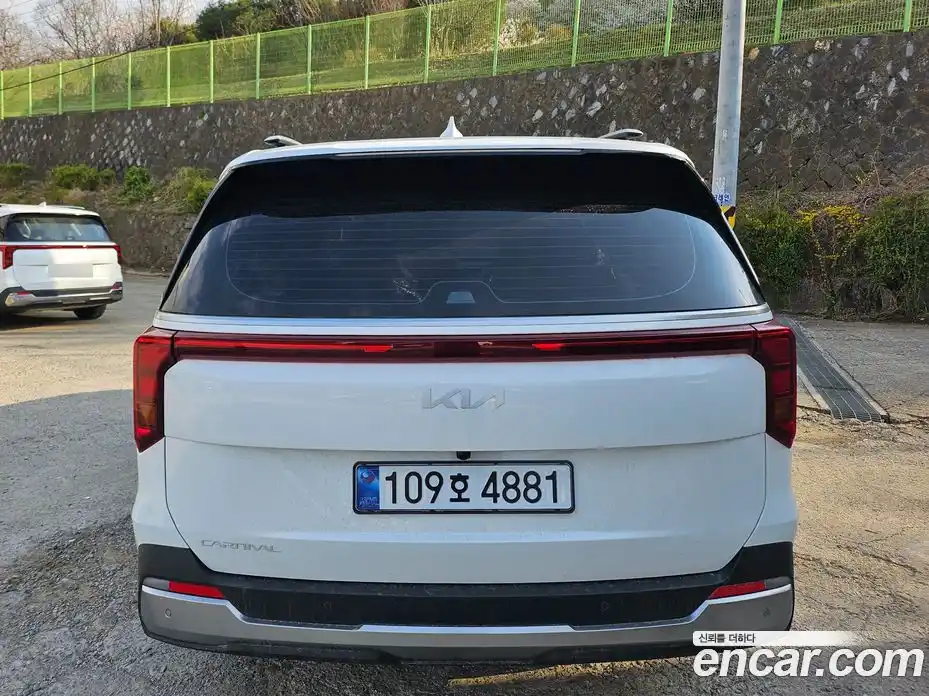 Kia Canival 2026 3.5 гидро, фото 4