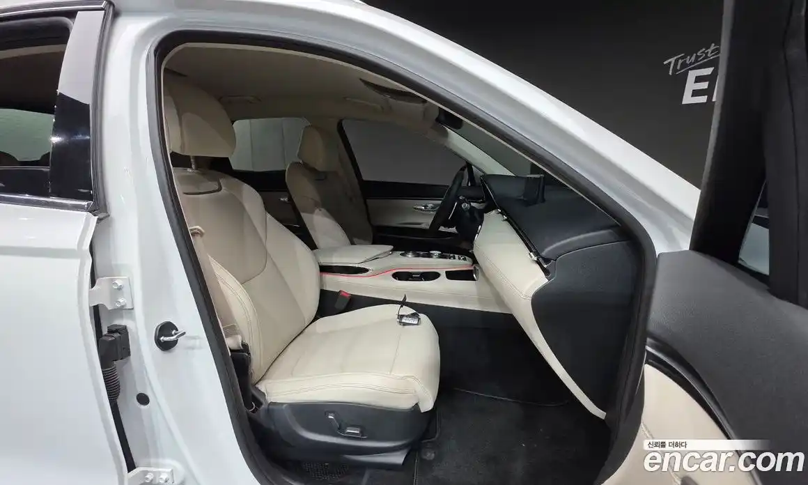 Genesis GV70 2022 2.5 гидро, фото 10