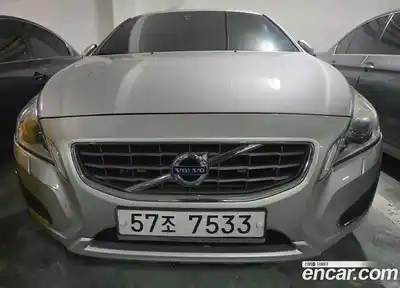 Volvo S60, 2012, 200 000 км