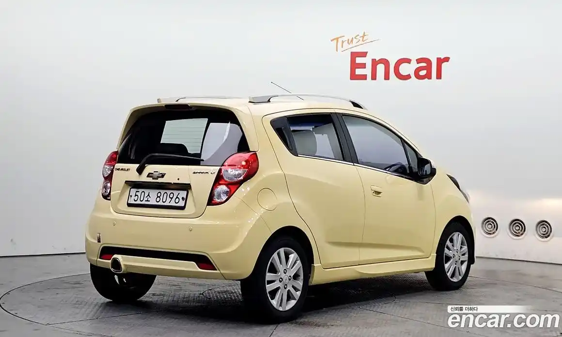 Chevrolet Spark 2013 1.0 автомат (гидро), фото 2