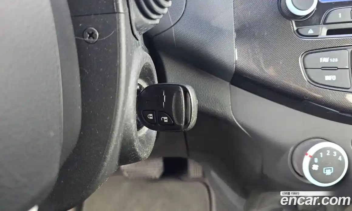 Chevrolet Spark 2013 1.0 автомат (гидро), фото 29